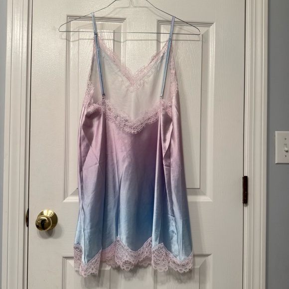 NWOT 🤍 Victorias Secret 🩵 Low Back Satin Slip Pastel Sky Ombre 💜 size L/G - Picture 6 of 9